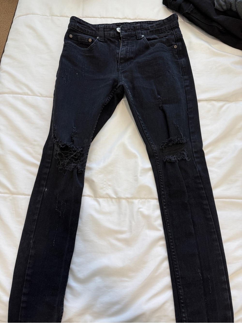 Slim Black Ripped Men’s Jeans - Modern Slim Fit